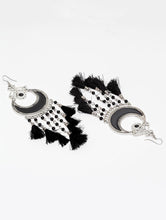 Load image into Gallery viewer, Black Brass Chandballi Earring