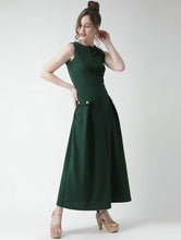 Load image into Gallery viewer, Keyhole Neck Pleat Maxi Dress