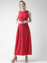 Load image into Gallery viewer, Keyhole Neck Pleat Maxi Dress