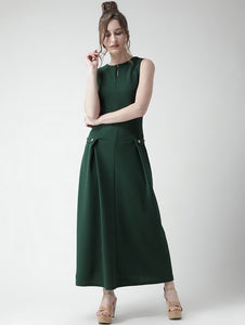 Keyhole Neck Pleat Maxi Dress